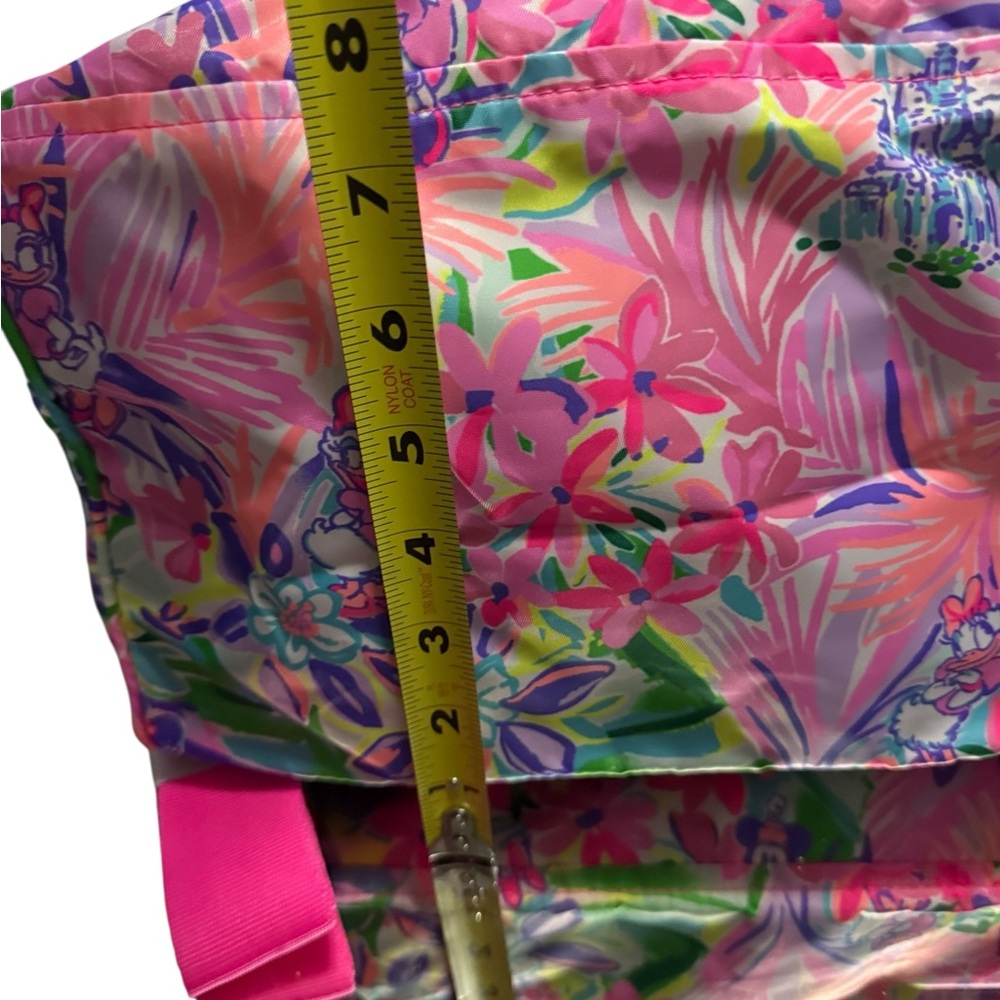 Disney Dreams Lilly Pulitzer Bag Perfect personal item to use for your vacation - Picture 9 of 14